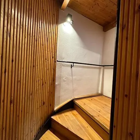Casa Di Sarpaki
